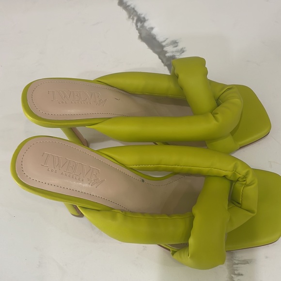 Twelve AM - Picture 2 of 4